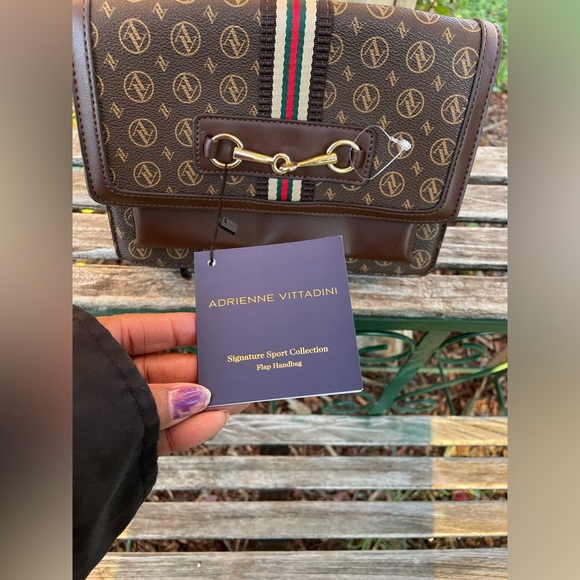 Adrienne Vittadini nwt flap handbag chocolate gold tone chain magnetic - Picture 5 of 6